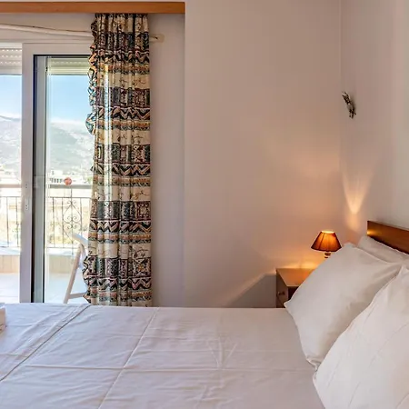 Comfy Beach Flat, 10Min To The City Center Kalamata Exterior foto