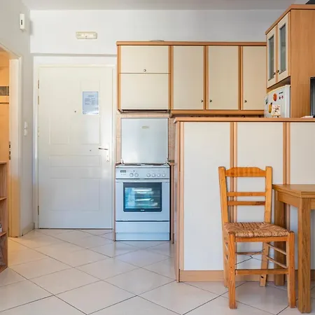Comfy Beach Flat, 10Min To The City Center Kalamata Exterior foto